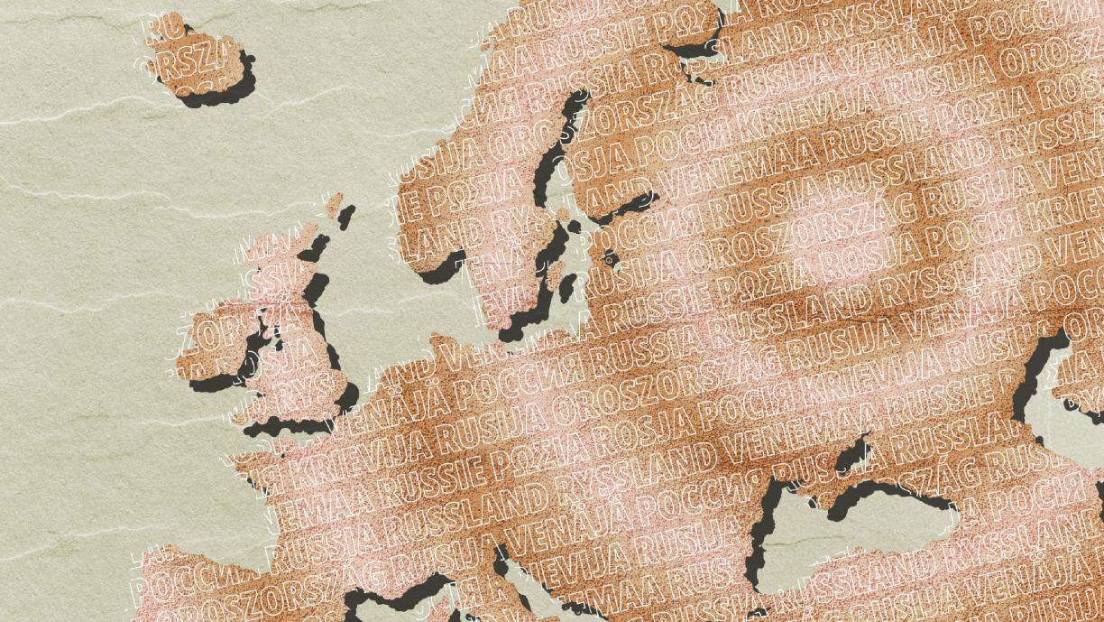 Tyylitelty karttakuva, jossa näkyy Eurooppaa ja Venäjää. Kartalla on suuria sisäkkäisiä ympyröitä, joiden keskipiste on Venäjän alueella. Koko mantereen aluetta peittää hento kirjoitus, jossa lukee "Venäjä" eri eurooppalaisilla kielillä.